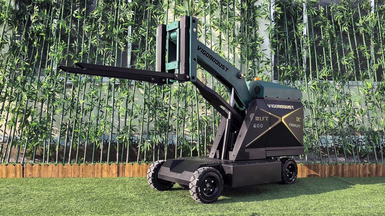 kontrol radio nirkabel forklift logistik penggerak empat roda, pabrik pabrikan Cina